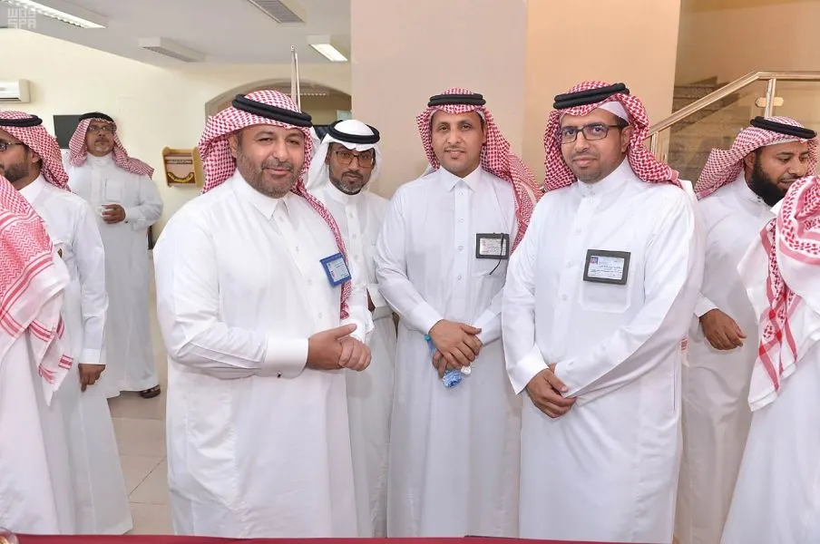 العليط معايداً منسوبي تعليم القطيف: عززوا أواصر الإخاء والتواصل