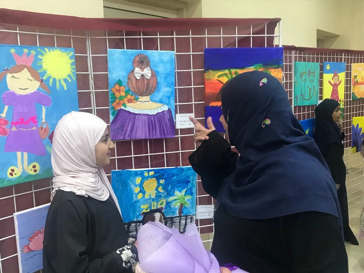 109 أطفال يعرضون رسوماتهم في “مواهب صغيرة” عبر نادي الفنون