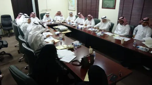 بلدي القطيف يقترح حزاماً أخضر في محجوزات أرامكو وبمساعدتها