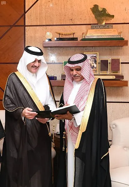 أمير الشرقية لمدير فرع ديوان المراقبة: طبقوا الأنظمة والتعليمات