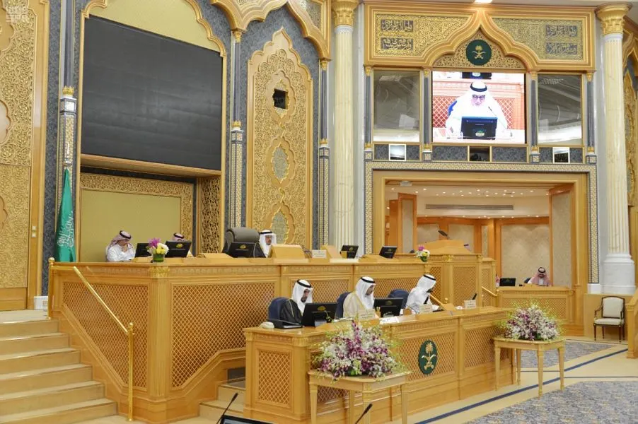 “الشورى” يفتح ملف الخدمات البلدية.. ويطالب بإنشاء هيئة وطنية للصناعة