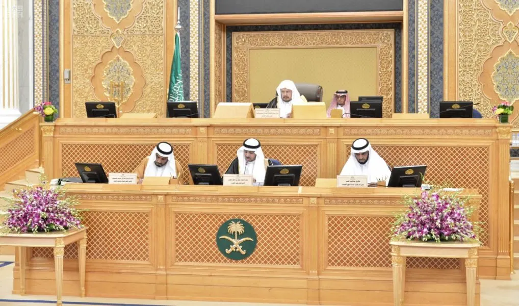 دراسة وضع حوافز مشجعة لاستقطاب الكفاءات المؤهلة للعمل في القضاء “الشورى” يُسقط توصيتين بإيقاف تقديم 3 شكاوى ضد المرأة وتوليها الوظائف القضائية