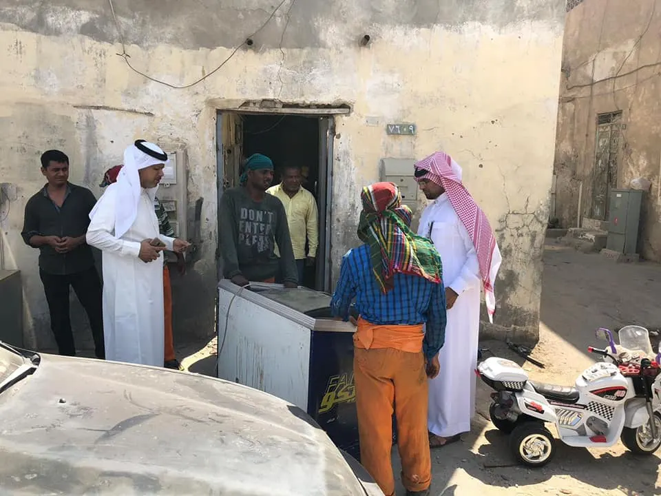 البلدية تدخل على خط متابعة “باب الشمال” وتكشفُ “وكر أغذية”
