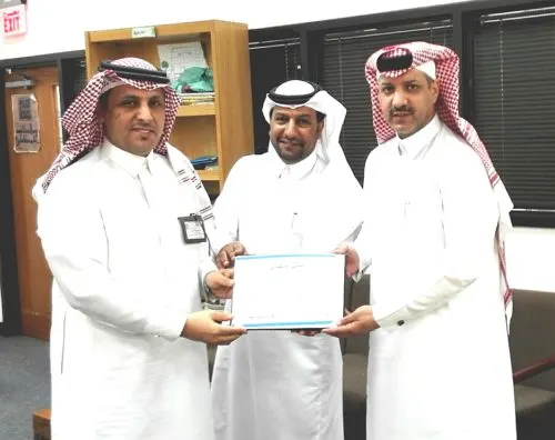 الغامدي يأتي من الدمام ويطرح تميز “الخطيب البغدادي” أمام 10 من قادة المدارس
