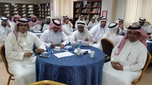 المخاطر والأزمات تجمع 26 قائدا تعليميا بالقطيف