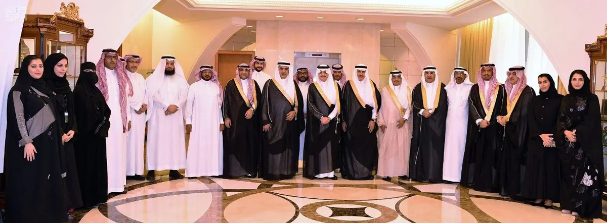 الأمير سعود بن نايف يشيد بجهود لجنة أصدقاء أمانة الشرقية