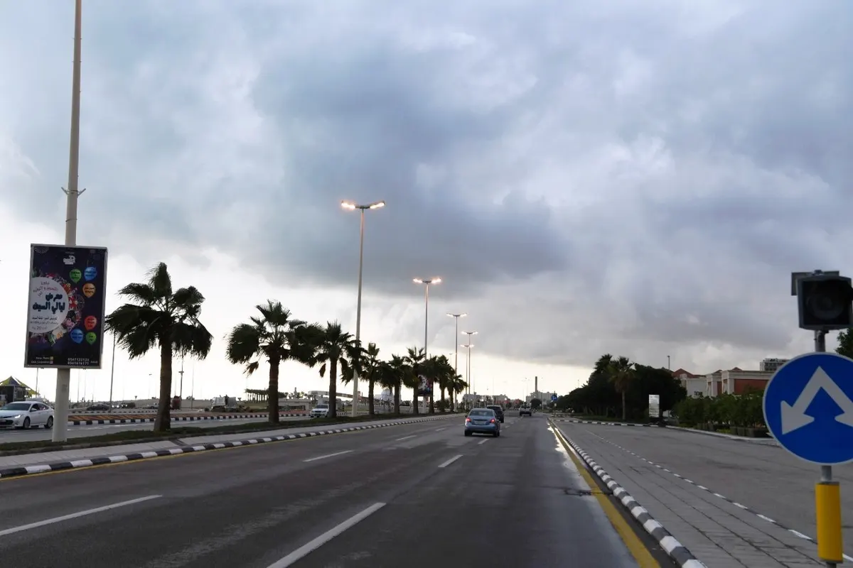 زخات برد ورياح نشطة على 6 مناطق بالمملكة