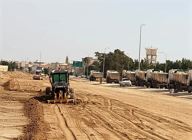 بعد 10 سنوات من التعثر.. الآليات تتحرّك لتنفيذ طريق عنك ـ الجش