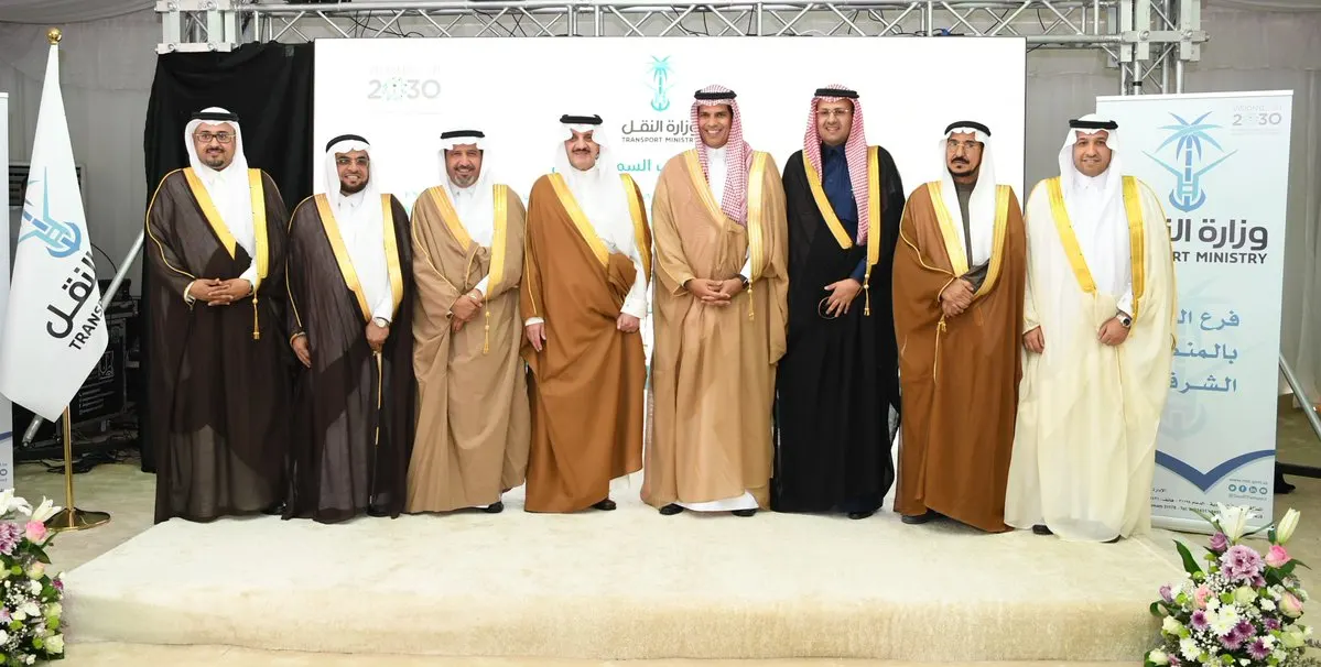 أمير الشرقية يدشن 9 مشاريع طرق بـ 1.5 مليار ريال