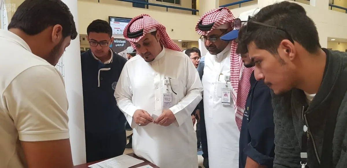 “تقنية القطيف” تدرب 800 مدرب ومتدرب على مشاريع الحاسب الآلي