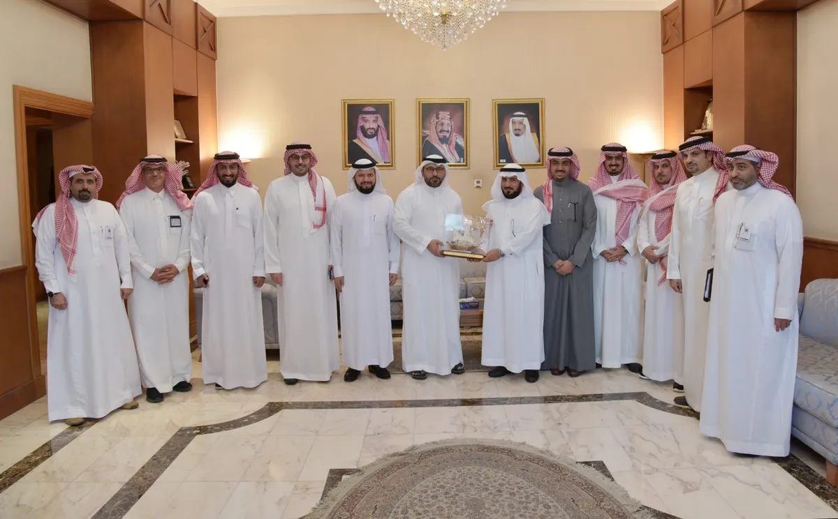 محافظ القطيف: مخصصات لنزع الملكيات وتحويلها إلى مشروعات حيوية
