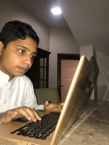 الصادق يحرز المركز الأول في “التحول الرقمي” سعوديا