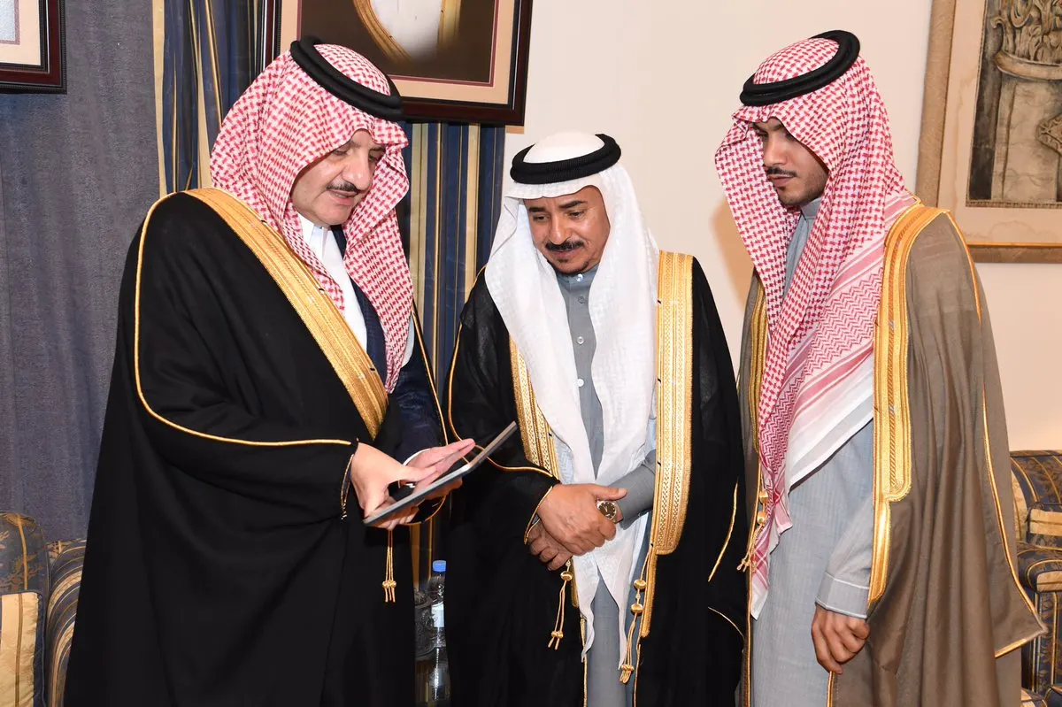 أمير الشرقية يدشن حملة أدبي الأحساء الوطنية الثانية