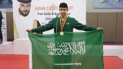 حسين الطويل يعود من البحرين بالذهبية الآسيوية لناشئي المبارزة