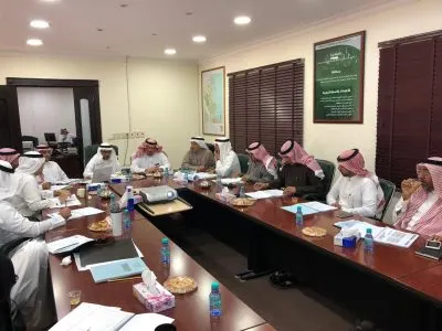 متابعة مركز الأمير سلطان الحضاري.. وسوق تاروت المتعثر.. [فيديو] بلدية القطيف: لن نستلم طريق “أُحد” إلا بعد تدقيقه واختباره