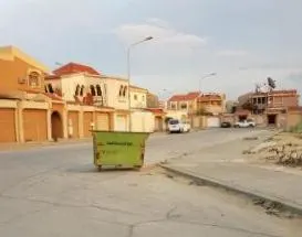 [صور] حاويات قمامة.. ضدّ السلامة