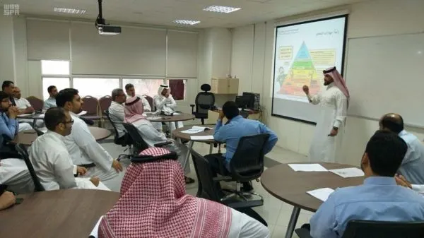 326 مدرباً وإدارياً استفادوا من 12 برنامجاً بـ”تقنية بالقطيف”