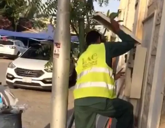 مياه الشرقية تتوعّد: لدينا حق قانوني في ملاحقة مصور فيديو عامل قراءة العدادات