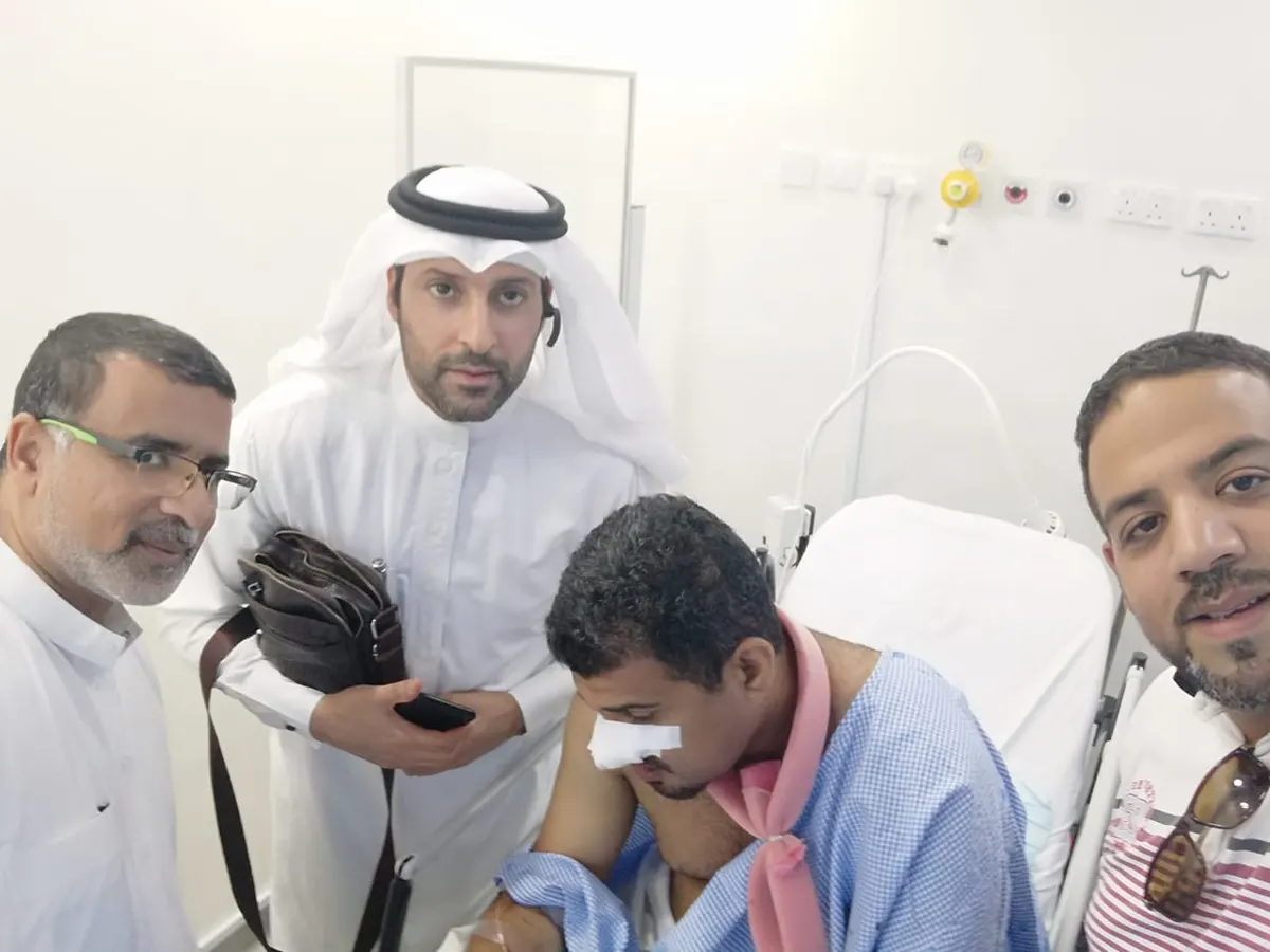 [فيديو وصور] الطائف.. مُصابو حافلة القطيف بخير.. والمعاتيق يُجري عملية بسيطة