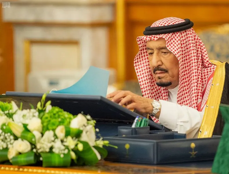 [عاجل] مجلس الوزراء: السماح للأنشطة التجارية بالعمل 24 ساعة