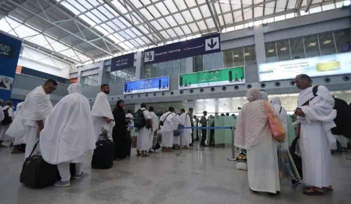 الكمامة والقفاز شرط للسفر على متن الرحلات الجوية الداخلية