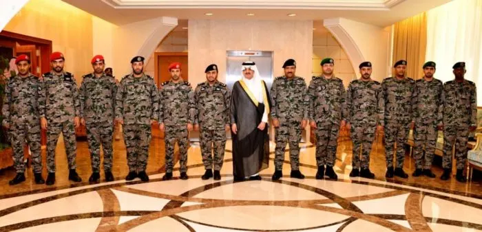أمير الشرقية: تغيير زي منسوبي إدارة السجون بالمنطقة دليل على استمرار التطوير