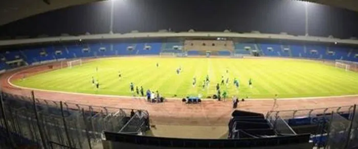 حسّنوا أوضاع الملاعب الرياضية.. قبل استقبال الجمهور