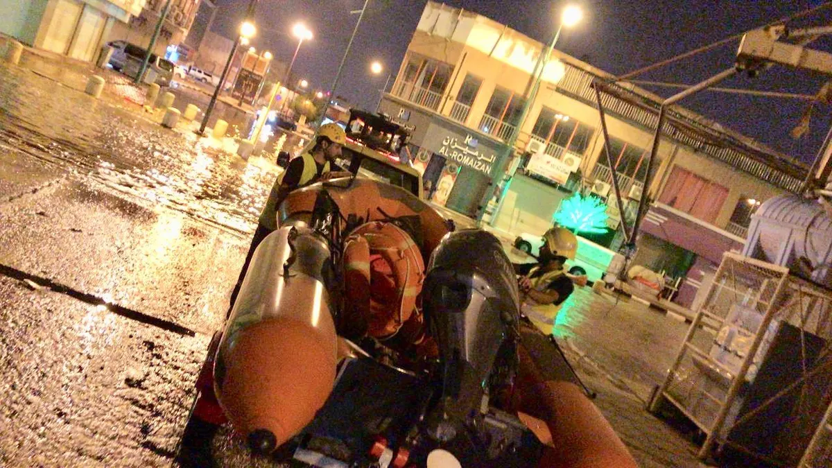 أمطار حفر الباطن: 7 وفَيات و 11 إصابة وتضرر 40 مركبة و3 منازل
