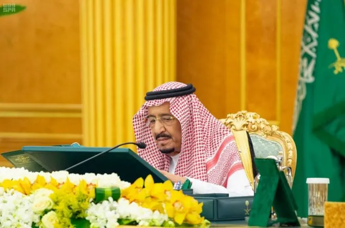 مجلس الوزراء يصدر 12 قراراً .. ويحذر من خروقات إيران لتعهداتها النووية