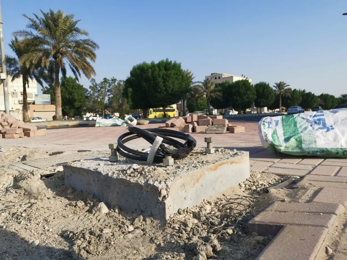 تمديدات الكهرباء تُبشّر بقرب تشغيل إشارة البحاري