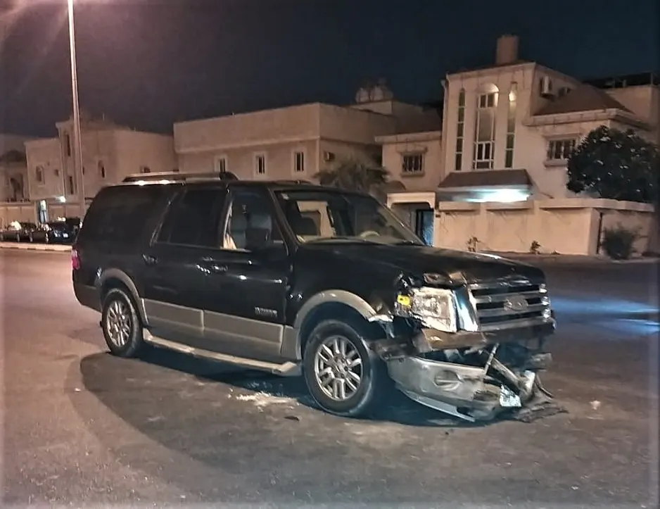 [صور] “ابن سينا” و “الفرزدق” يواصلان التصادم في ناصرة القطيف