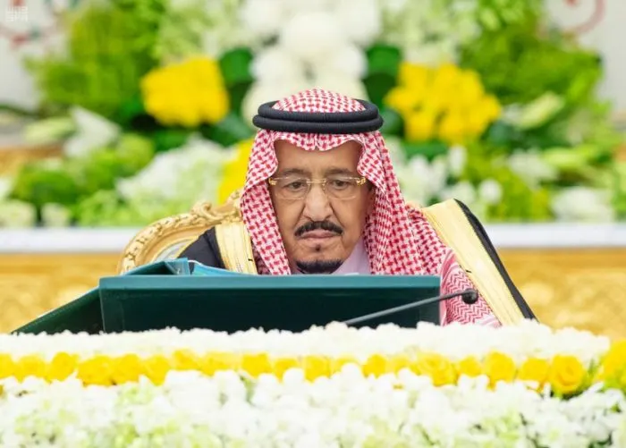 مجلس الوزراء يدعو المجتمع الدولي لتحمل مسؤولياته لتأمين الحماية للشعب الفلسطيني