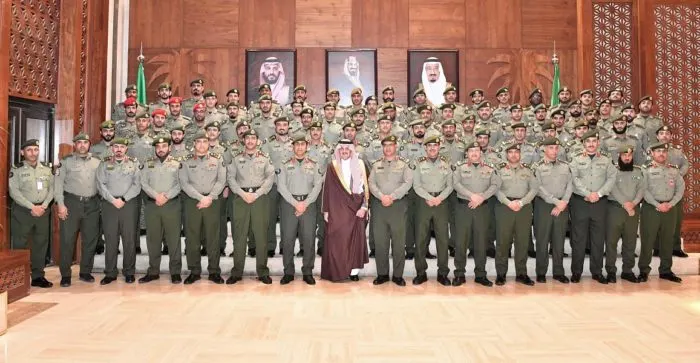 [الاثنينية] الأمير سعود للعاملين في الجوازات: أنجزوا وابتسموا