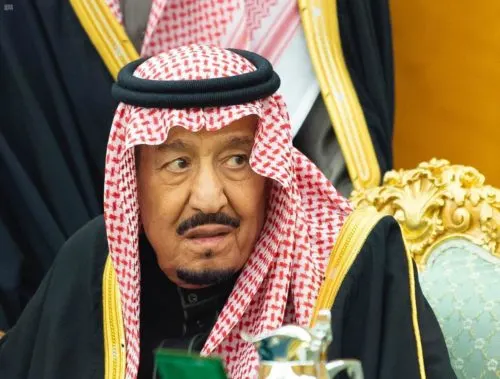 بموافقة خادم الحرمين.. إقامة صلاة التراويح في الحرمين الشريفين وتخفيفها
