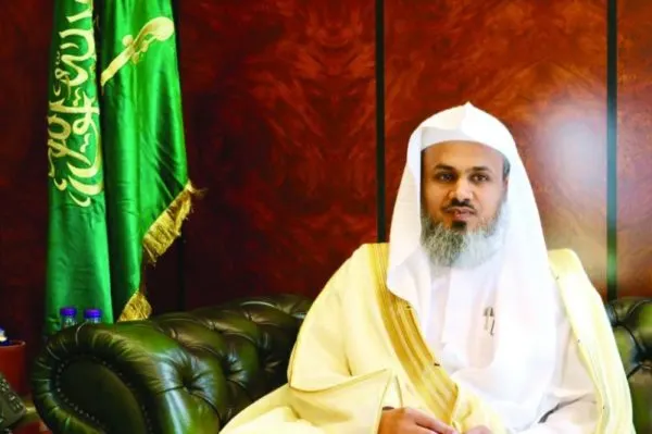 الشيخ الثبيتي يدعو مراكز “الأمر بالمعروف” بالقطيف الى التزام الأنظمة