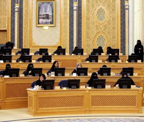 نساء الشورى: تعاطي المملكة مع “كورونا” يعكس اهتمامها بالمواطن والمقيم وزوار الحرمين