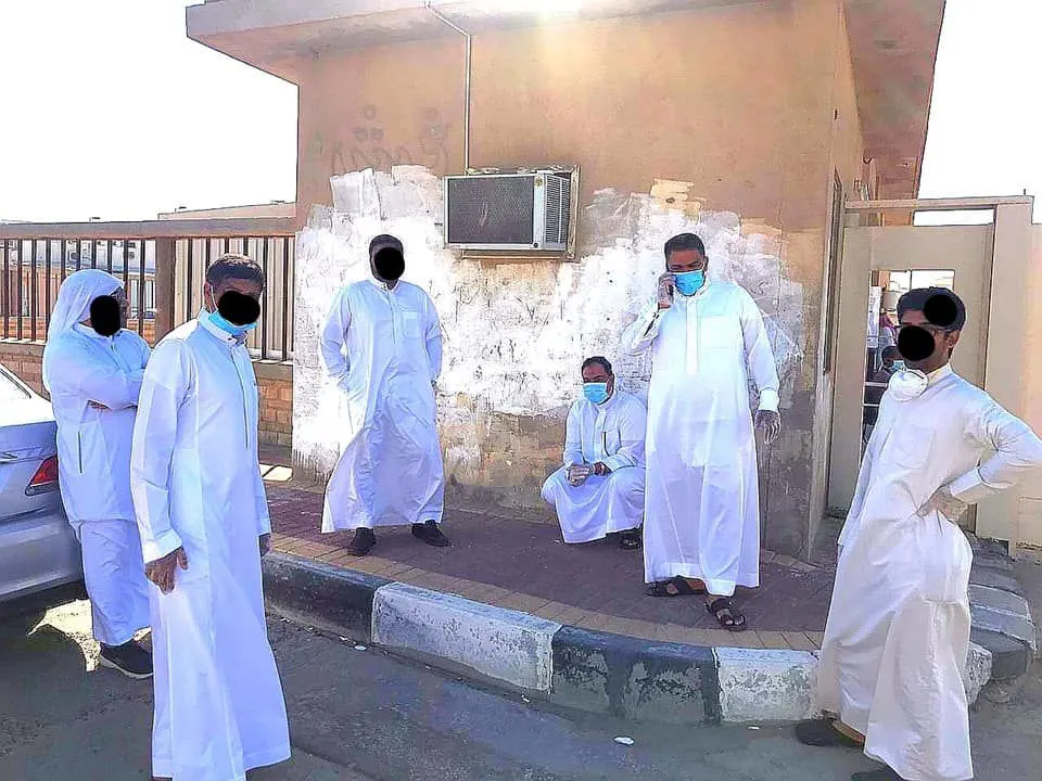عزل معلمي “دار الحكمة” منزلياً.. بعد إعلان زميل لهم إصابته بـ “كورونا”