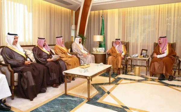 أمير الشرقية لأهالي المنطقة: كونوا عوناً لأخوانكم أبطال الصحة في التصدي لكورونا