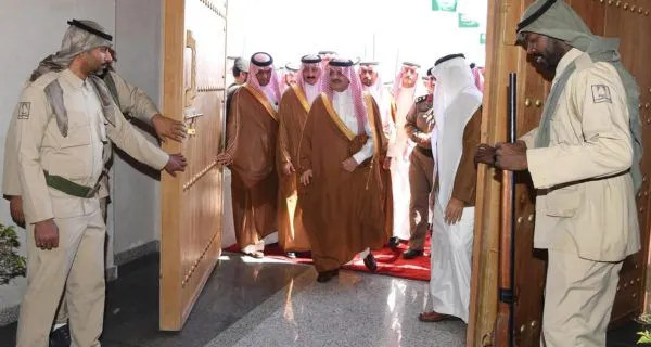 أمير الشرقية: الحكومة تدعم الطلاب الموهوبين وتنمي قدراتهم الابداعية