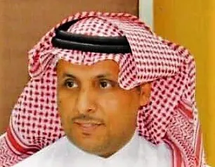 الشهري مسجلاً رسالة وداع: هي القَطِيفُ، قَطِيفُ الحُبِّ تَجْمَعُنَا