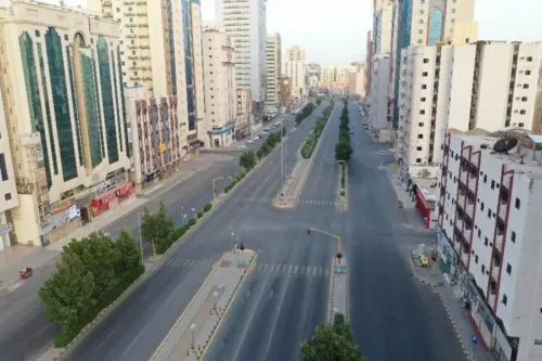 [صور] مكّة.. شوارع خاوية