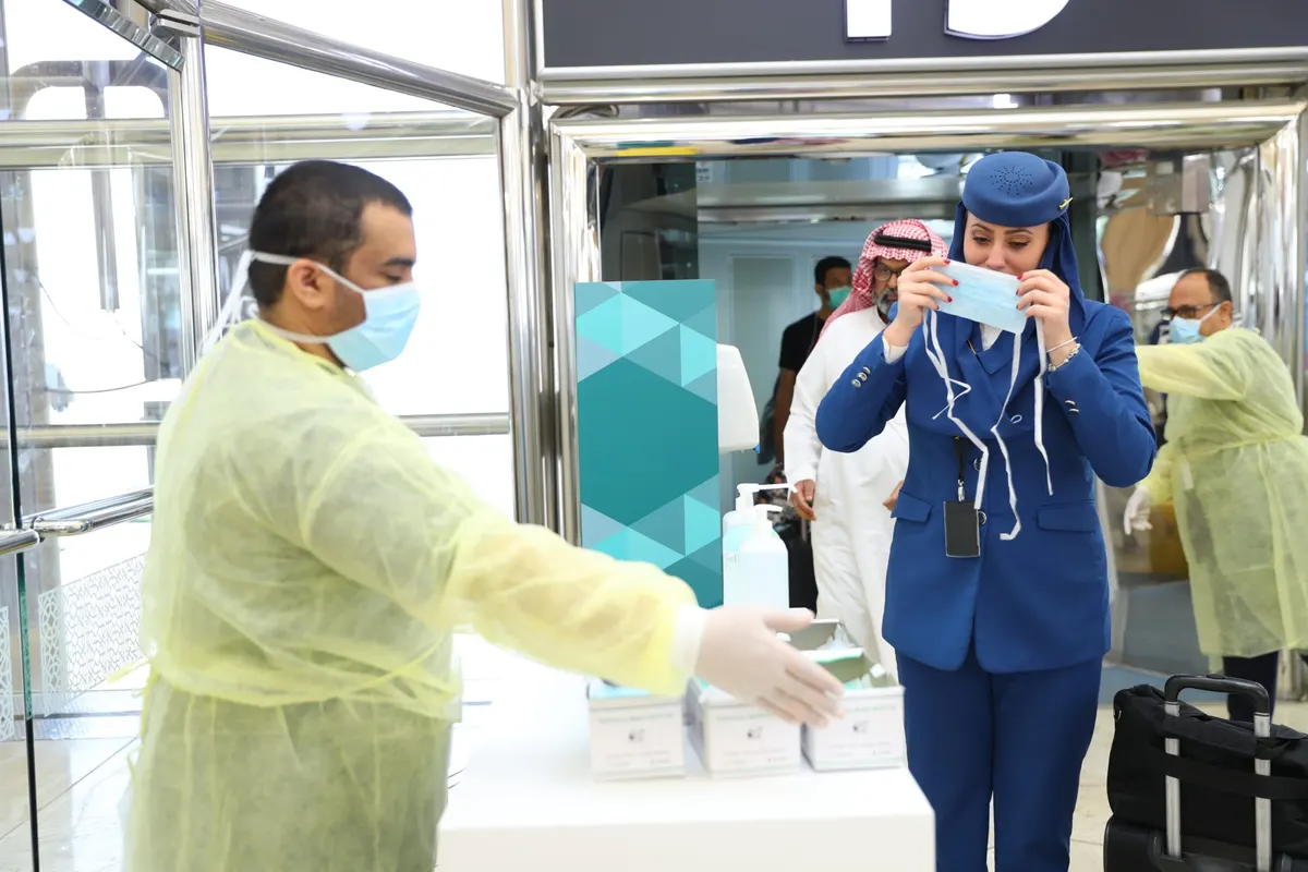 أولى رحلات العائدين من الخارج تصل الرياض قادمة من إندونيسيا
