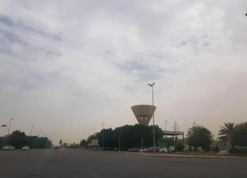 غيوم “مايو” تخالف توقعات “الأرصاد” وتمر بلا نقطة مطر واحدة