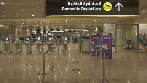 [صور] مطار الملك فهد يستعد لاستئناف الرحلات الداخلية