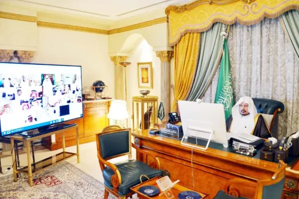 “الشورى” يدعو النيابة إلى رفع نسبة التوظيف النسائي في قطاعاتها