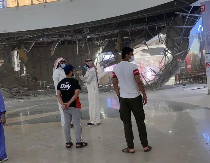 [عاجل] سيتي مول القطيف.. لا إصابات في السقوط الجزئي لسقف الجبس
