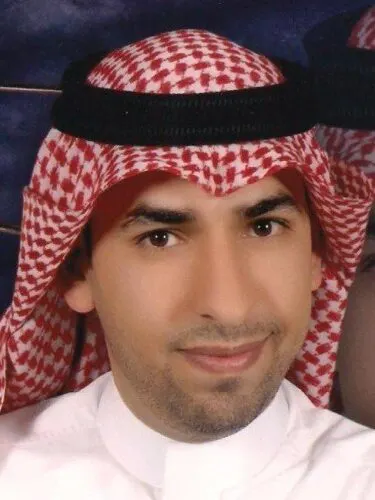 الروائي آل زايد بحروفه المبعثرة في “الأمل الأبيض” يحصد “جائزة الإبداع” من “ناجي نعمان”