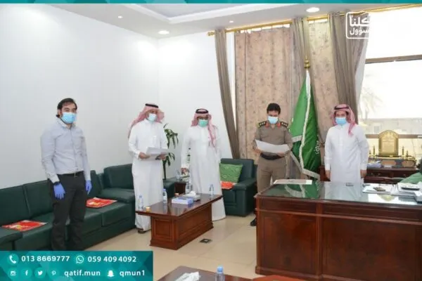 الحسيني والمطيري يناقشان اختناقات المرور في القطيف وتغيير مسارات شوارع