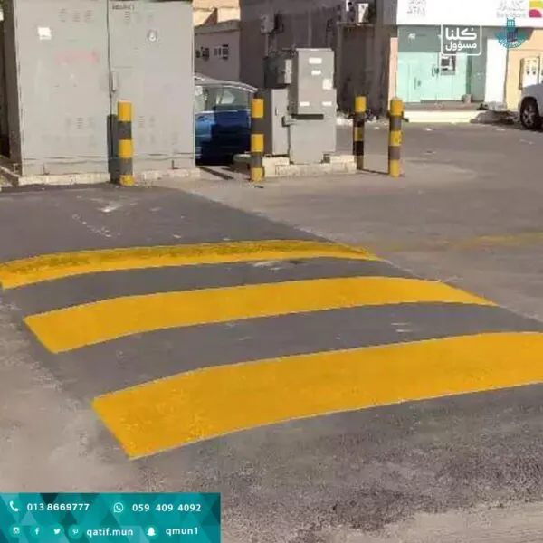 بدء طلاء شوارع أم الساهك والأوجام ومطباتها