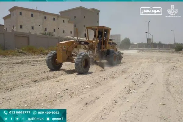 تهيئة شارع زين العابدين في عنك بعد نزع ملكية بعض عقاراته